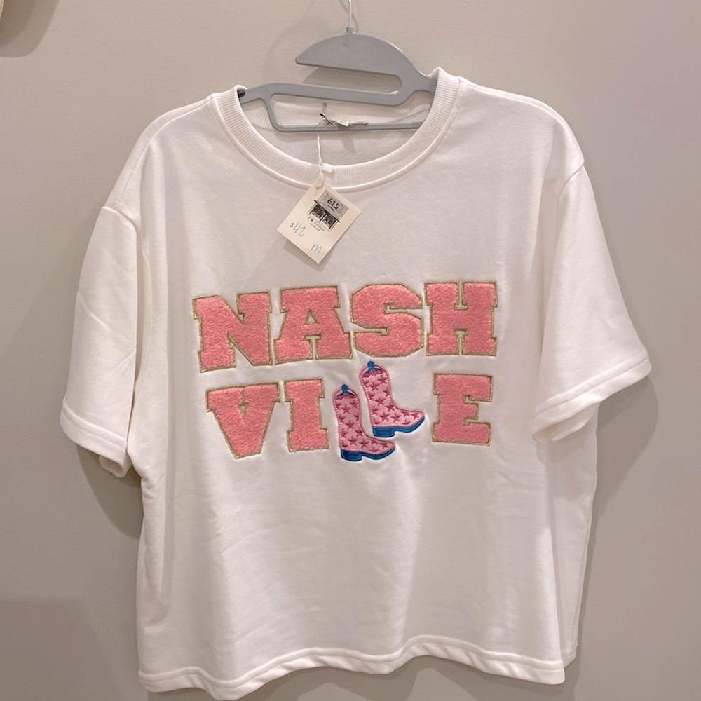 NWT cropped Nashville shirt